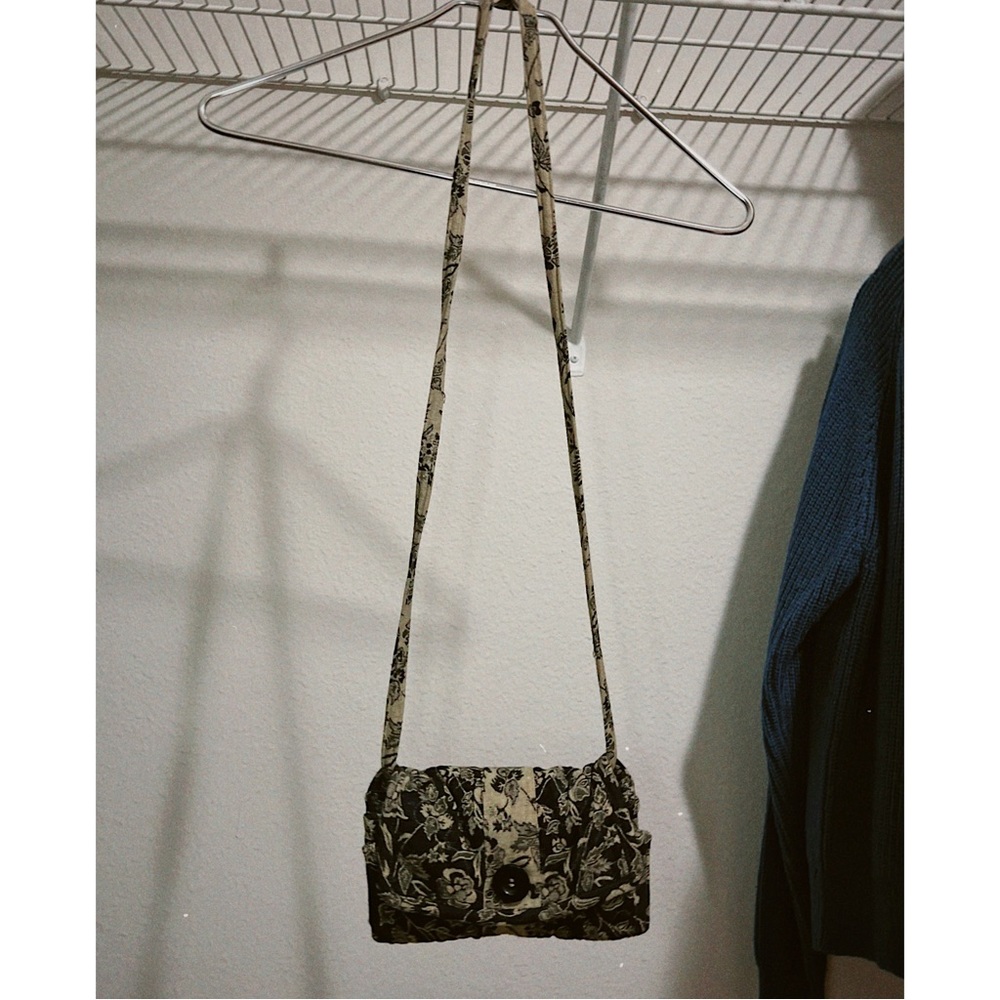 Urban outfitters clutch purse